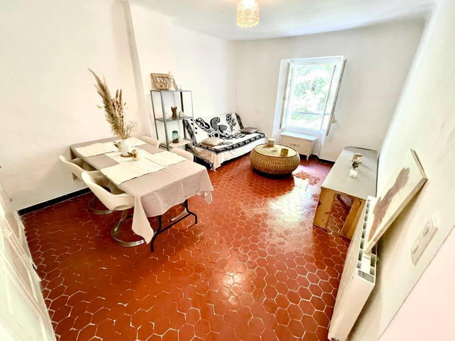 Bel Appartement A Villecroze Εξωτερικό φωτογραφία